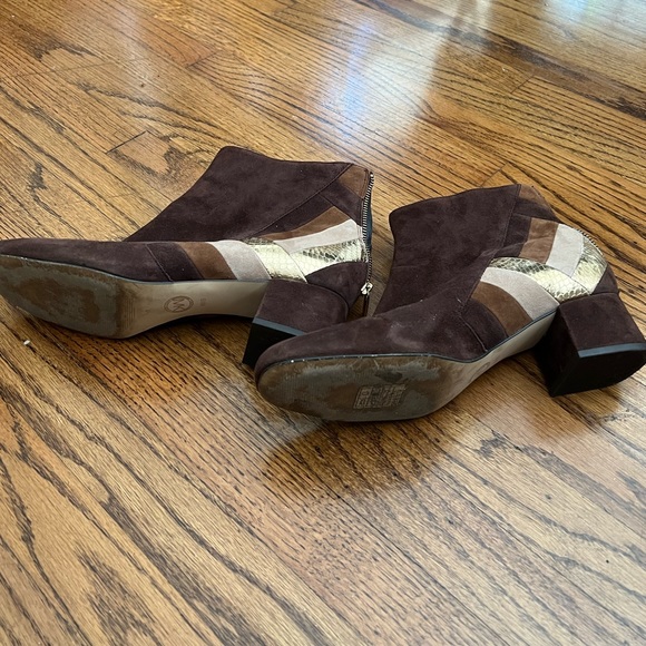 Michael by Michael Kors suede geometric detail zipper boots size 9.5 - Picture 6 of 7